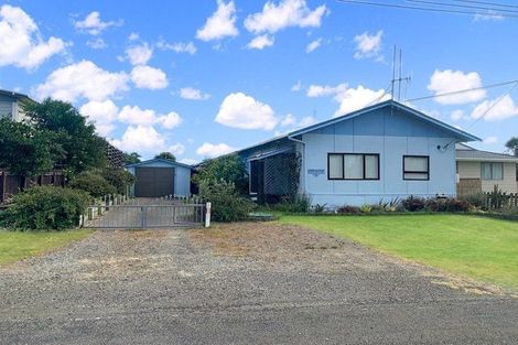 Photo of property in 6 Ruanui Street, Himatangi Beach, Foxton, 4891