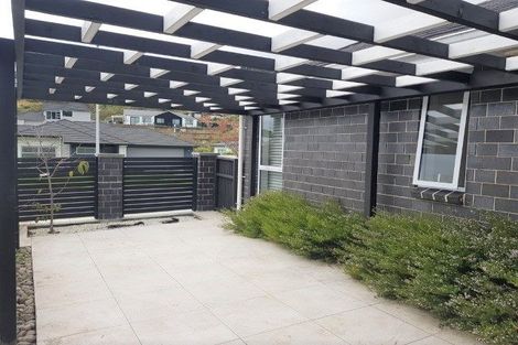 Photo of property in 17 Banks Boulevard, Whitby, Porirua, 5024