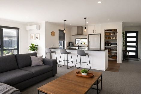 Photo of property in 4 Bragato Way, Te Kauwhata, 3710