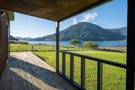 Photo of property in 803 Manaroa Road, Manaroa, Picton, 7282
