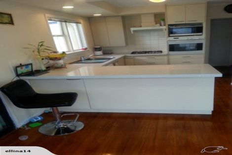 Photo of property in 47 Greenslade Crescent, Northcote, Auckland, 0627