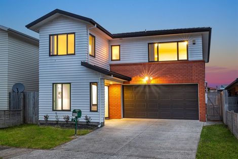 Photo of property in 3 Magnolia Place, Flat Bush, Auckland, 2016