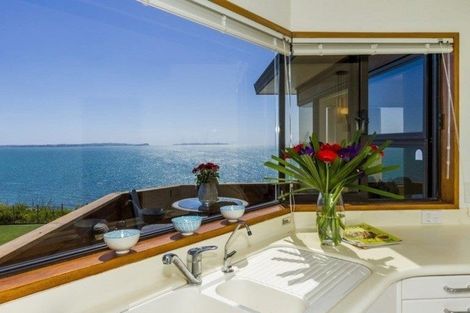 Photo of property in 1 Gilberd Place, Torbay, Auckland, 0630