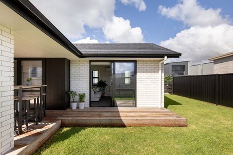 Photo of property in 22 Rehua Way, Papamoa, 3118