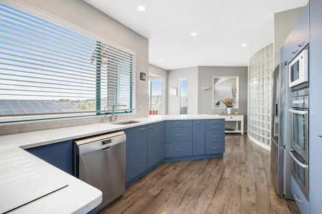 Photo of property in 12 Ascot Way, Orewa, 0931