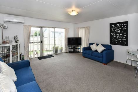 Photo of property in 3/50 Kenderdine Road, Papatoetoe, Auckland, 2025