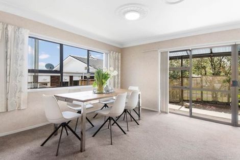 Photo of property in 7 Ciprian Place, Henderson, Auckland, 0612