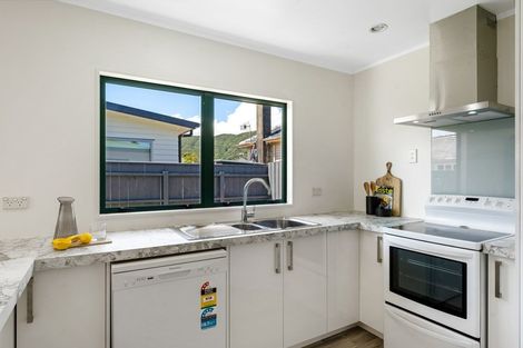Photo of property in 3 Dover Road, Wainuiomata, Lower Hutt, 5014
