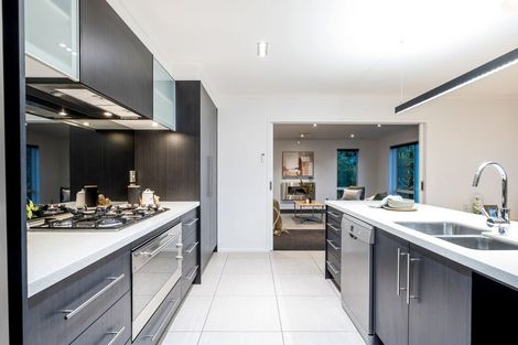 Photo of property in 26 Kilkelly Close, Tawa, Wellington, 5028