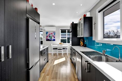 Photo of property in 2 Maire Street, Hawera, 4610