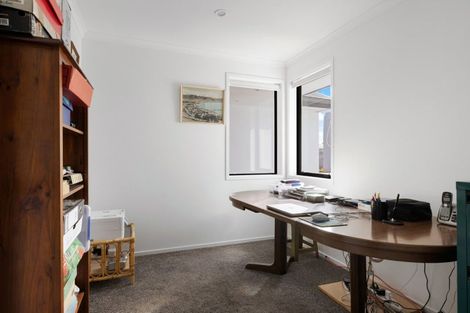 Photo of property in 330 Lakes Boulevard, Pyes Pa, Tauranga, 3112