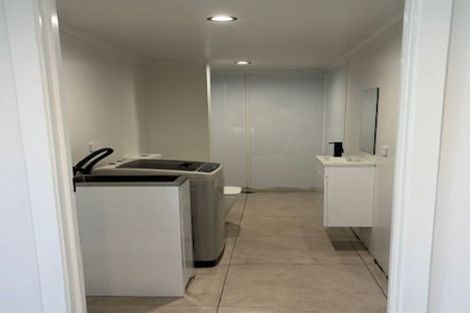 Photo of property in 92 Mangorei Road, Strandon, New Plymouth, 4312