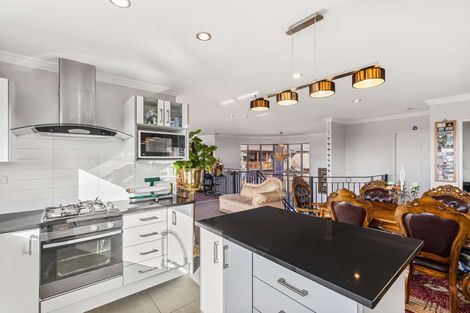 Photo of property in 32a Colwill Road, Massey, Auckland, 0614