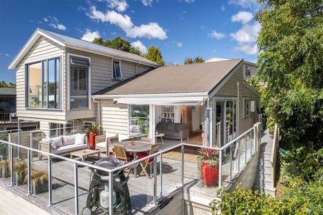 Photo of property in 3 Oneroa Road, Russell, 0202