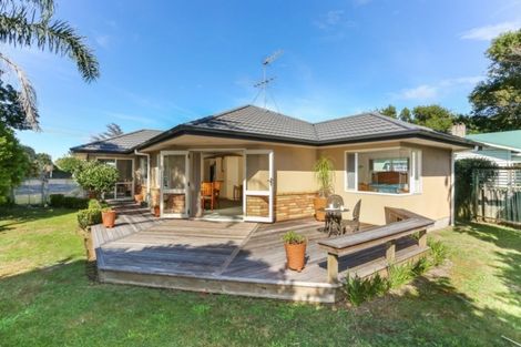 Photo of property in 42a Kitchener Road, Waiuku, 2123