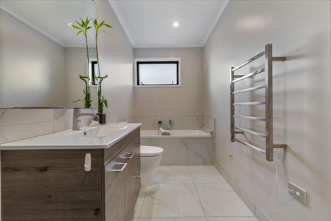 Photo of property in 105 Hobsonville Point Road, Hobsonville, Auckland, 0616