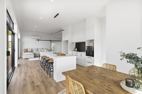 Photo of property in 10 Bob Carter Place, Welcome Bay, Tauranga, 3175