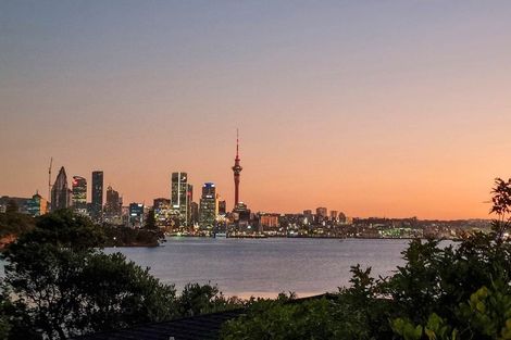 Photo of property in 2/59 Norwood Road, Bayswater, Auckland, 0622