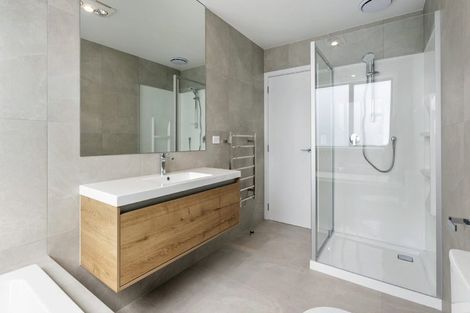 Photo of property in 18 Oyster Drive, Whenuapai, 0618