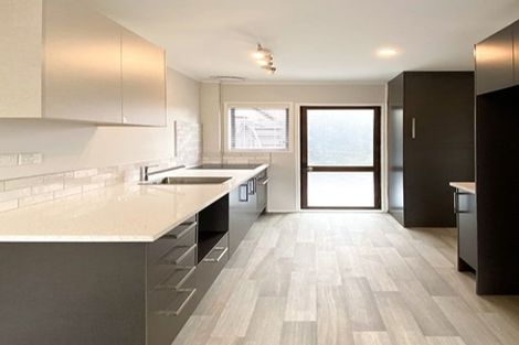 Photo of property in 21/85 Edmonton Road, Henderson, Auckland, 0612