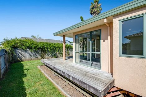 Photo of property in 2/112 Parkhurst Road, Parakai, 0830