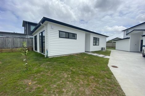 Photo of property in 9 Gemscott Crescent, Huapai, Kumeu, 0810