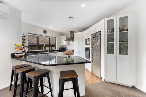 Photo of property in 44 Bayside Drive, Browns Bay, Auckland, 0630