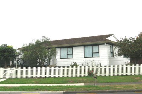 Photo of property in 1/67 Luanda Drive, Ranui, Auckland, 0612