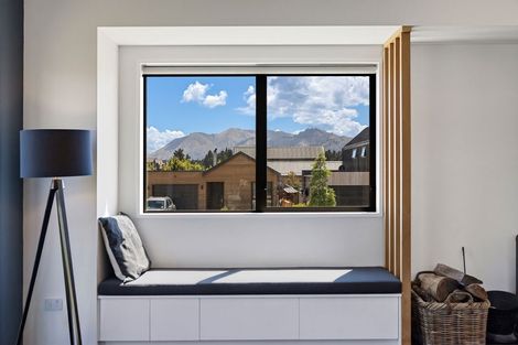 Photo of property in 14 Mount Nicholas Avenue, Wanaka, 9305