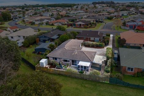 Photo of property in 27b Russley Drive, Mount Maunganui, 3116