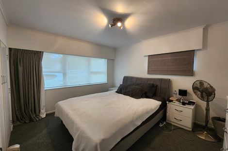 Photo of property in 18a Parrs Cross Road, Henderson, Auckland, 0612