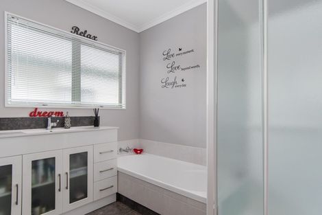 Photo of property in 120 Sixteenth Avenue, Tauranga South, Tauranga, 3112