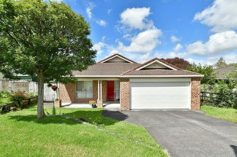 Photo of property in 31 Cabeleigh Drive, Helensville, 0800