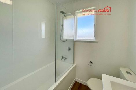 Photo of property in 4 Simons Street, Moturoa, New Plymouth, 4310