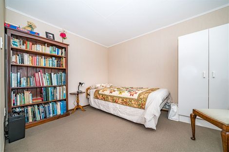 Photo of property in 19 Sandstrom Grove, Feilding, 4702