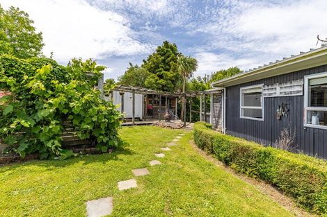 Photo of property in 14 Ngareta Street, Marton, 4710