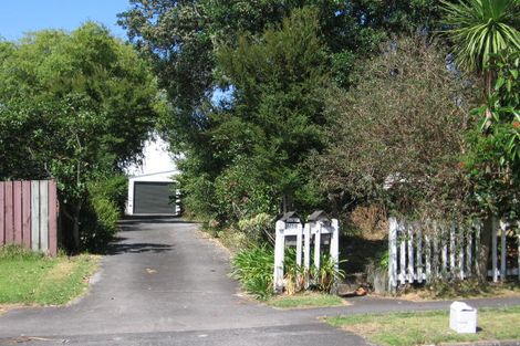 Photo of property in 108 Hutchinson Avenue, New Lynn, Auckland, 0600