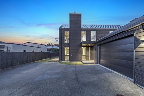 Photo of property in 1a Tiri Road, Takapuna, Auckland, 0620