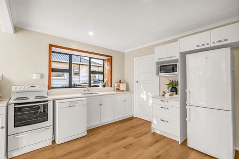 Photo of property in 15 Willow Avenue, Stoke, Nelson, 7011