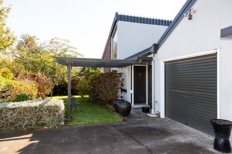 Photo of property in 4 Corwen Place, Mayfair, Hastings, 4122
