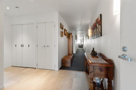 Photo of property in 154 Marine Parade, Mount Maunganui, 3116