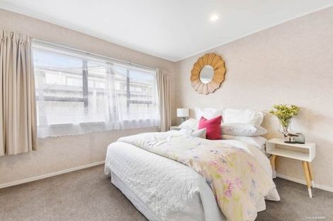 Photo of property in 7 Ciprian Place, Henderson, Auckland, 0612