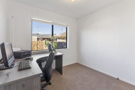 Photo of property in 15 Spackman Crescent, Paraparaumu, 5032
