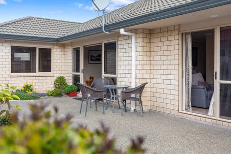 Photo of property in 72a Beachwater Drive, Papamoa Beach, Papamoa, 3118