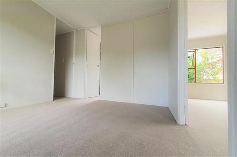 Photo of property in 72 Seaview Road, Glenfield, Auckland, 0629