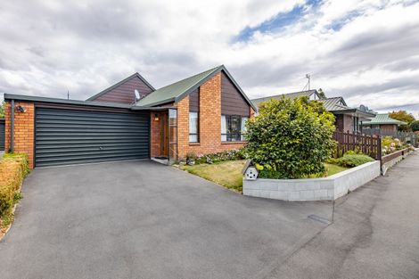 Photo of property in 9 Elsom Lane, Avonhead, Christchurch, 8042