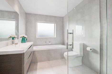 Photo of property in 9 Harvest Avenue, Orewa, 0931