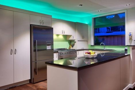 Photo of property in 66 Otitori Bay Road, Titirangi, Auckland, 0604