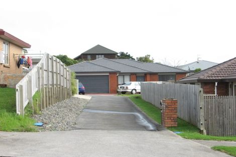 Photo of property in 17 Mt Lebanon Crescent, The Gardens, Auckland, 2105