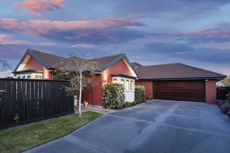 Photo of property in 21 Mistral Road, Northwood, Christchurch, 8051
